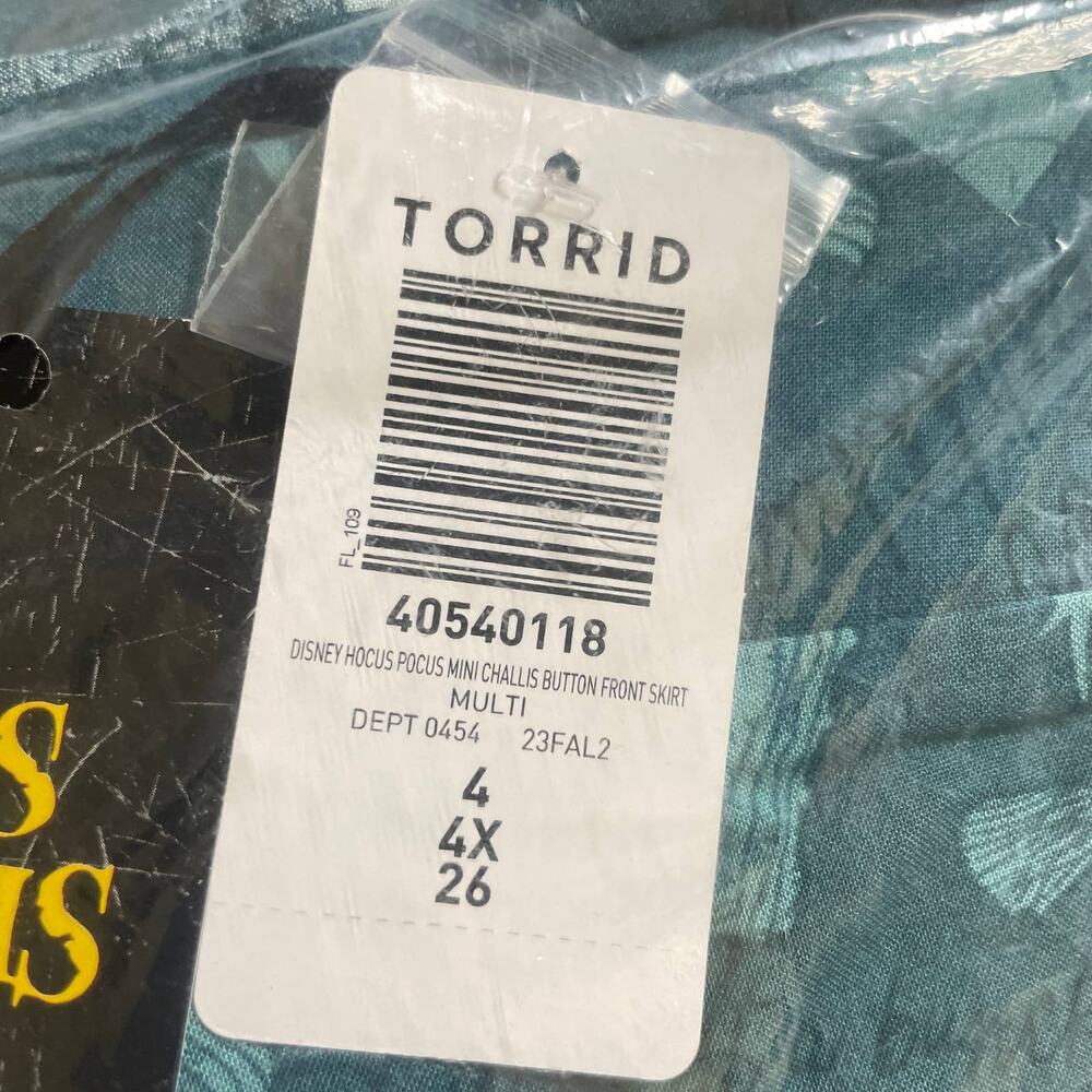Torrid NWT Disney Hocus Pocus Mini Challis Button Front Skirt Size 4X Green - Picture 10 of 11